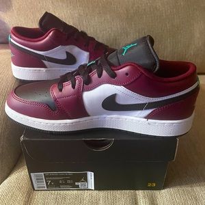 Air Jordan 1 Low Beetroot Roma Green